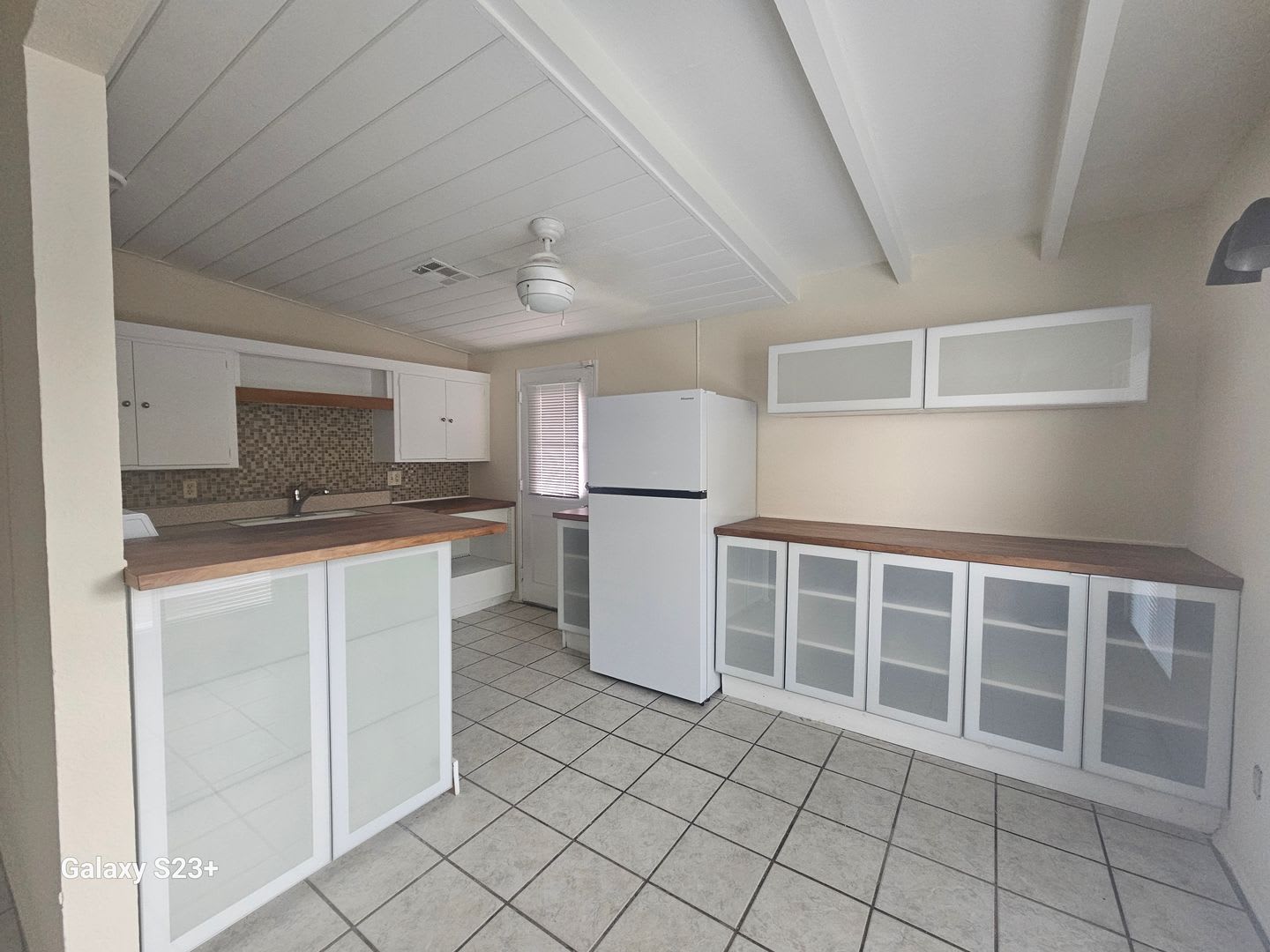 Adorable 2 bed 1 bath – photo 2
