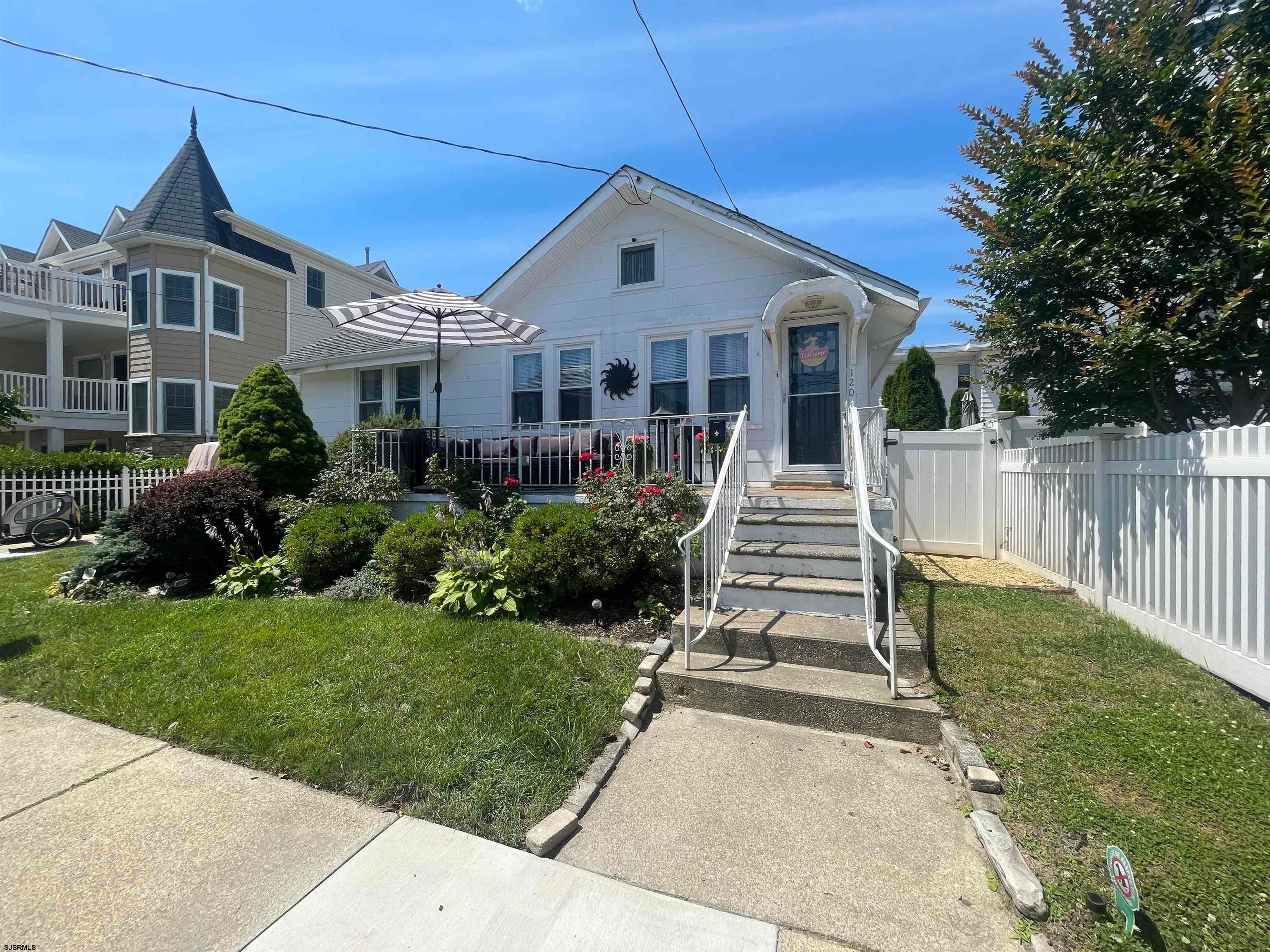 120 N Monroe Ave – photo 3