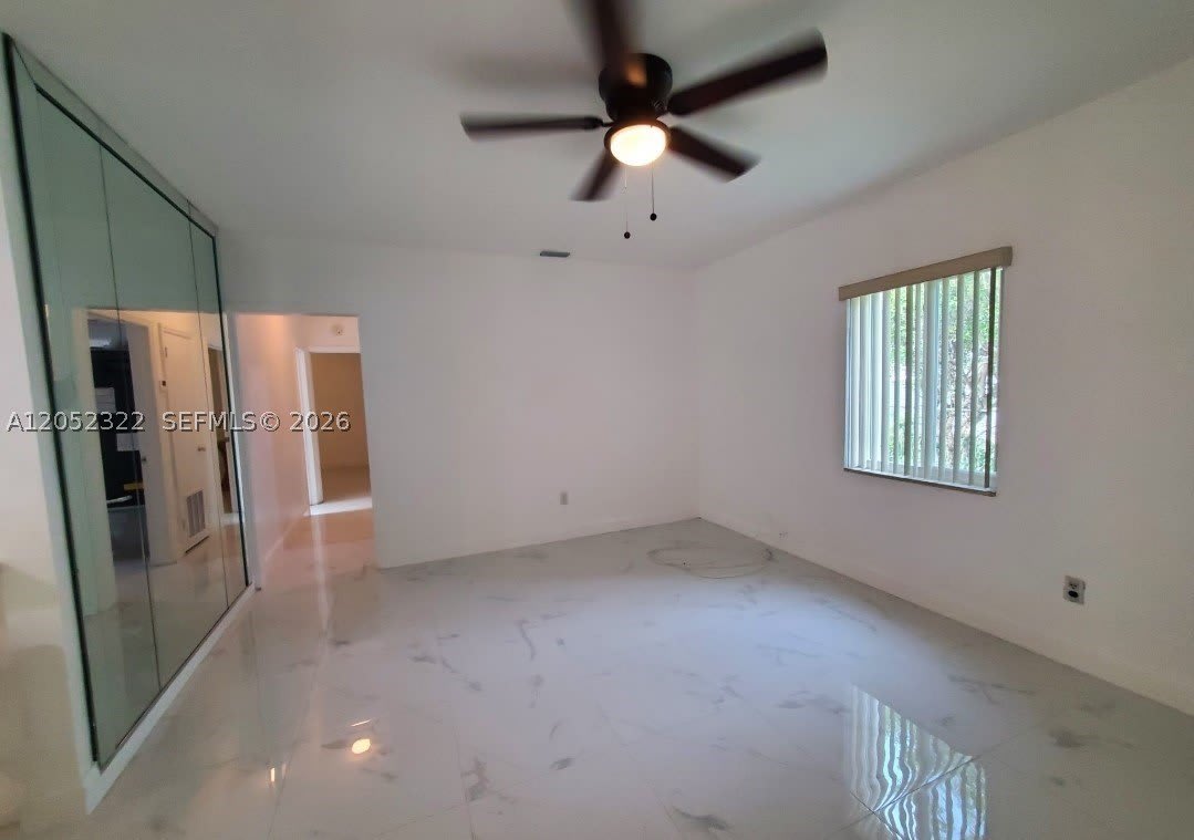 1435 NE 179th St – photo 4