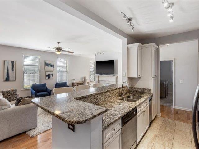 580 South Main StreetUnit 204 – photo 5