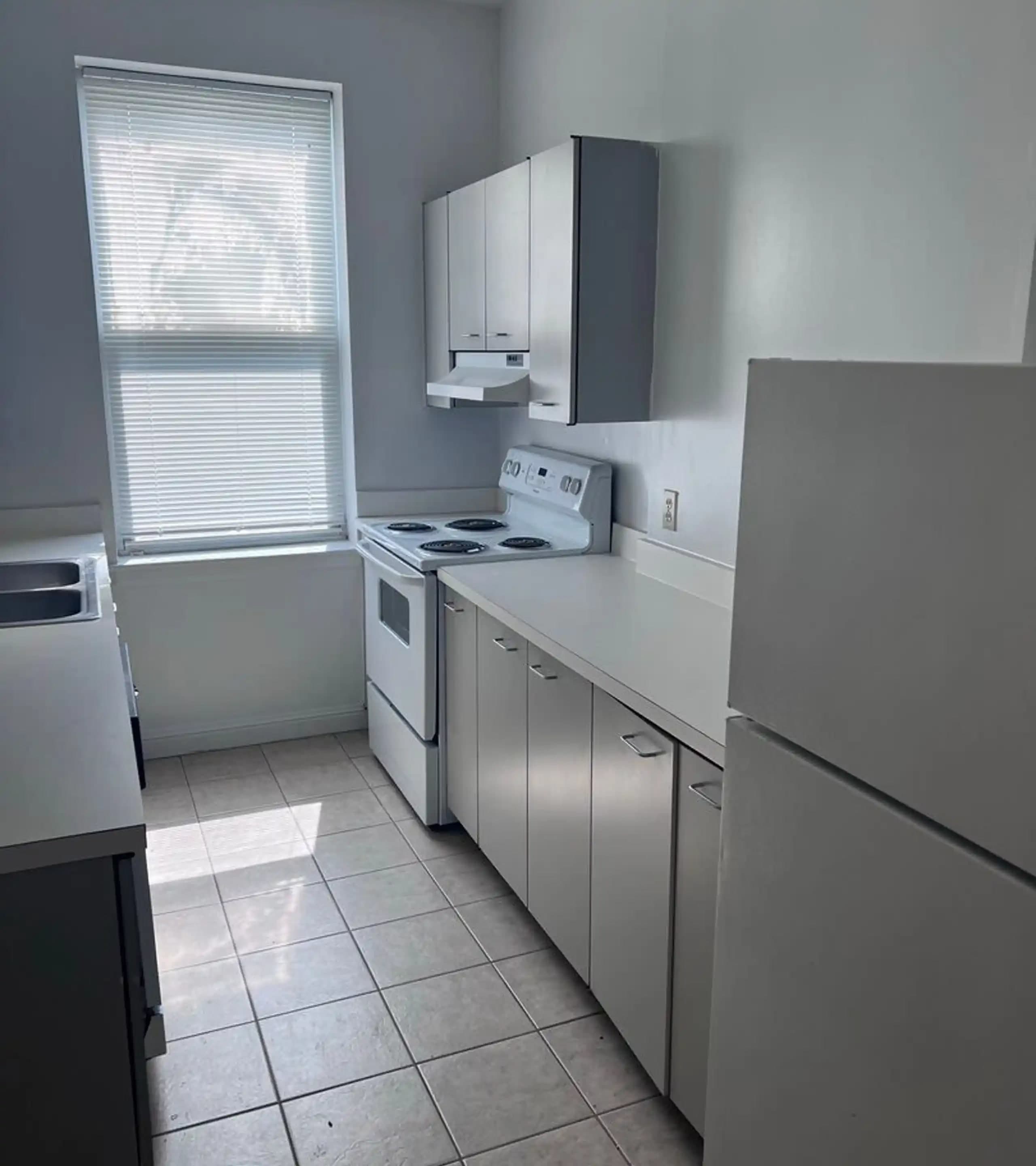 932-934 Russell – photo 4