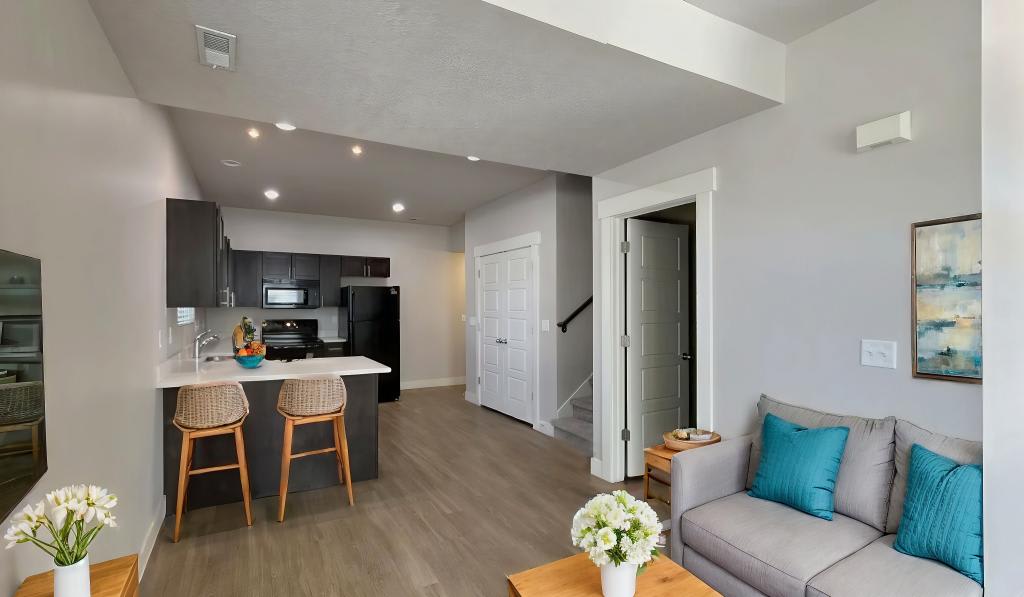 Madrona Townhomes – photo 4
