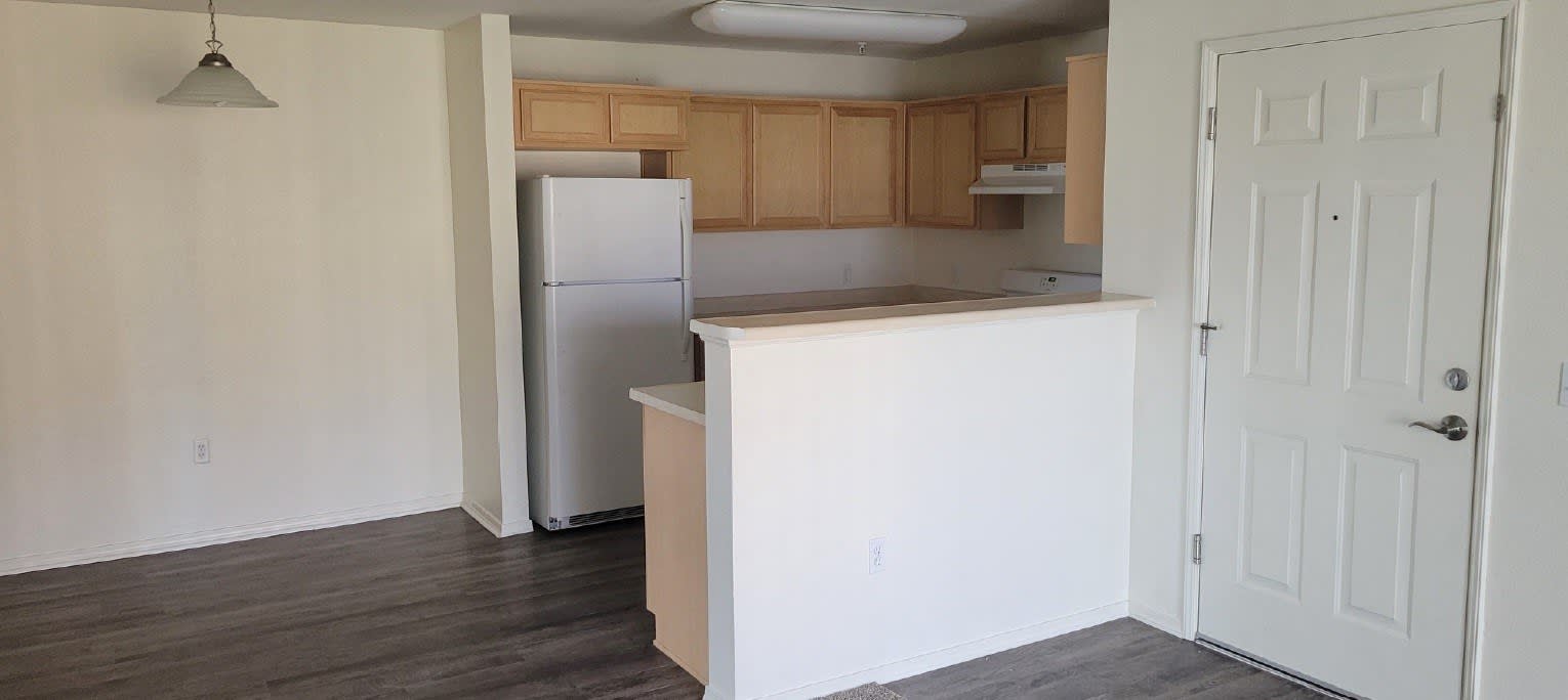 Larkspur Village Apartments – photo 5