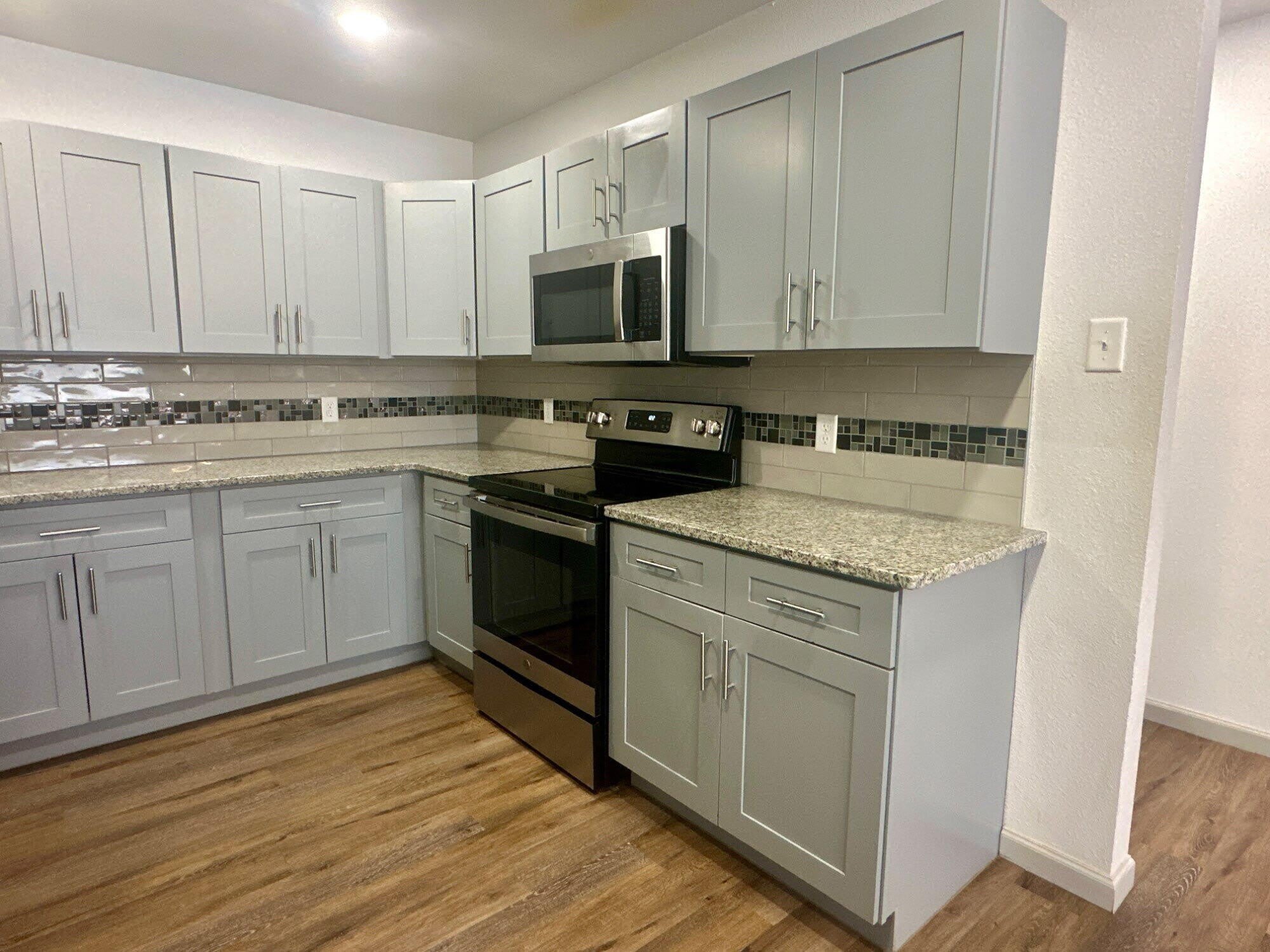 4506 Avenue T – photo 5