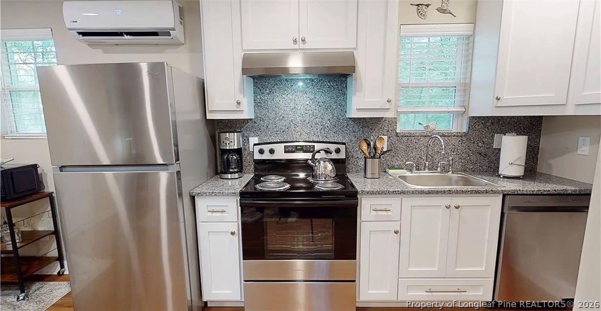 2402 Rockwood Cottage Drive – photo 5