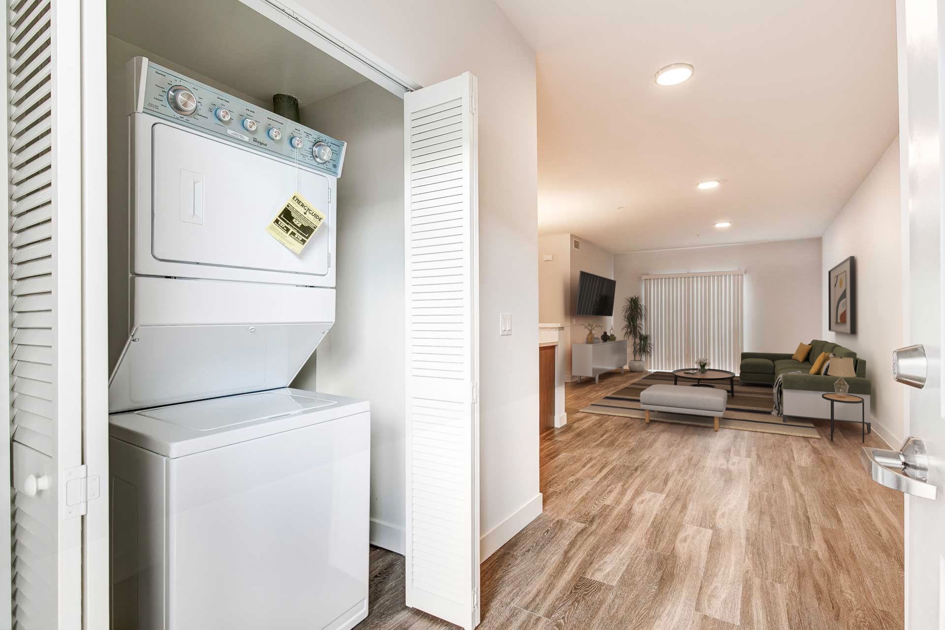 MODERNO North Hollywood – photo 2
