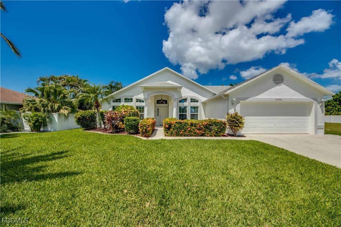 4406 SW 25th Avenue – photo 2