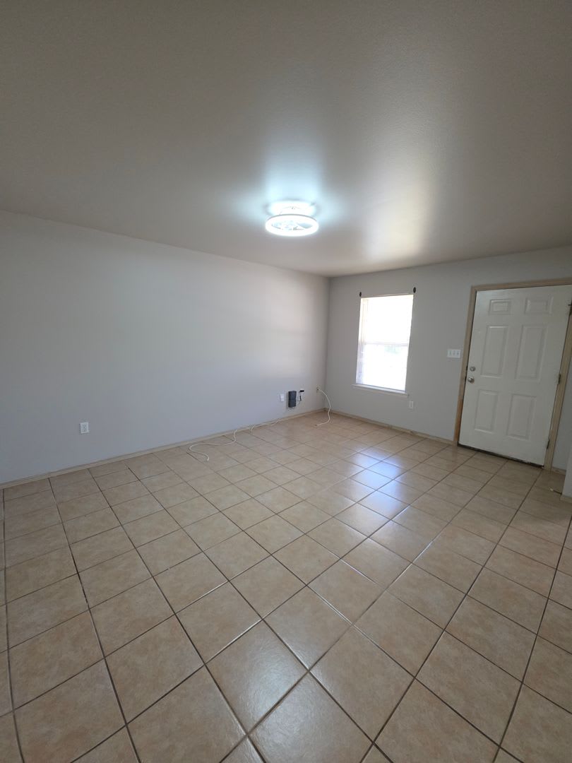 1015 S. Glenwood 1 – photo 2