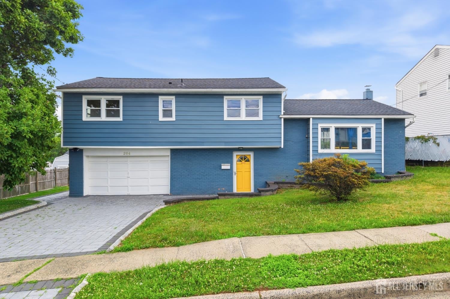 264 E George Place E – photo 1