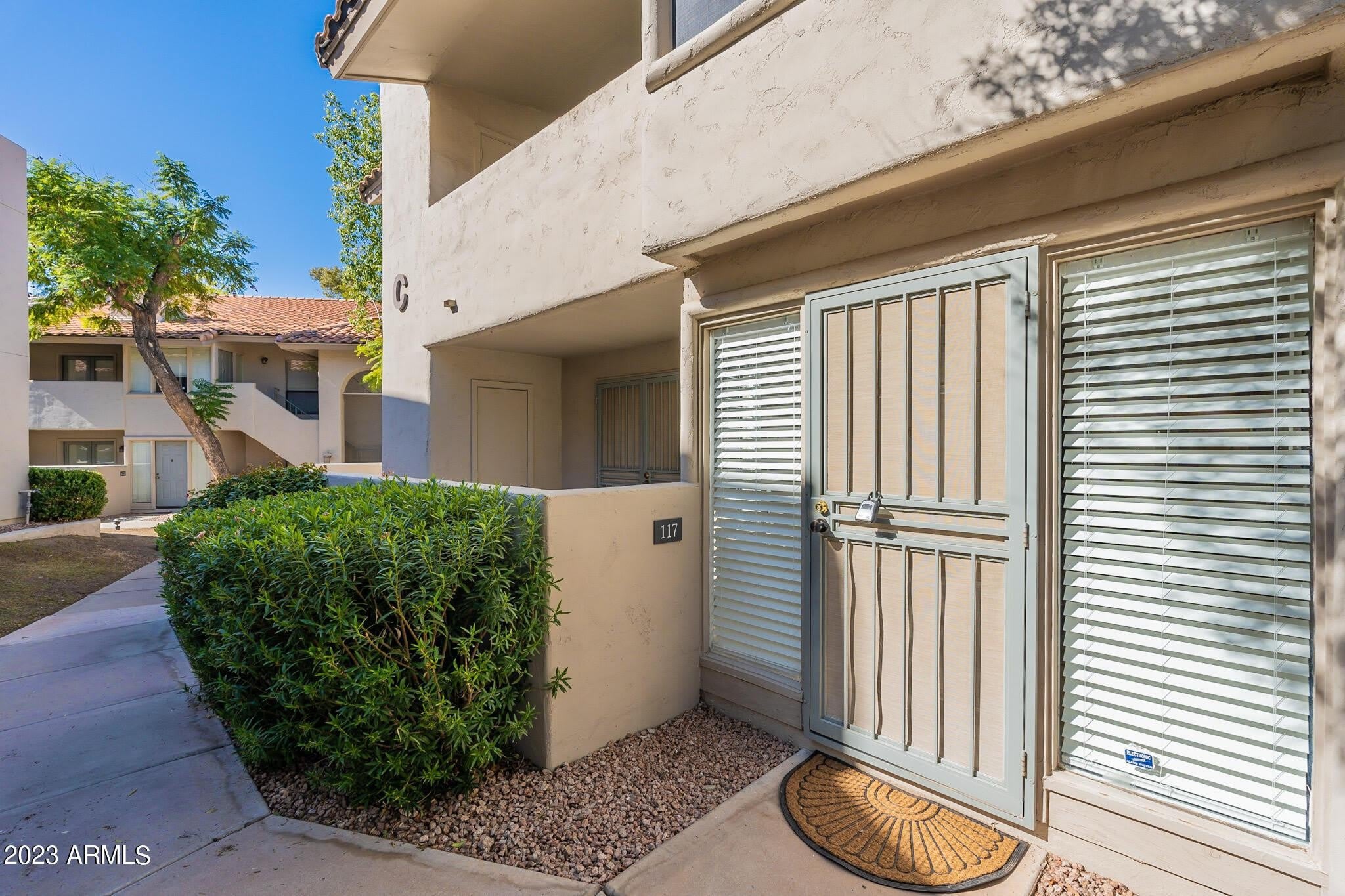1820 E MORTEN Avenue – photo 2