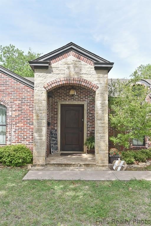 2700 Taft Boulevard – photo 2