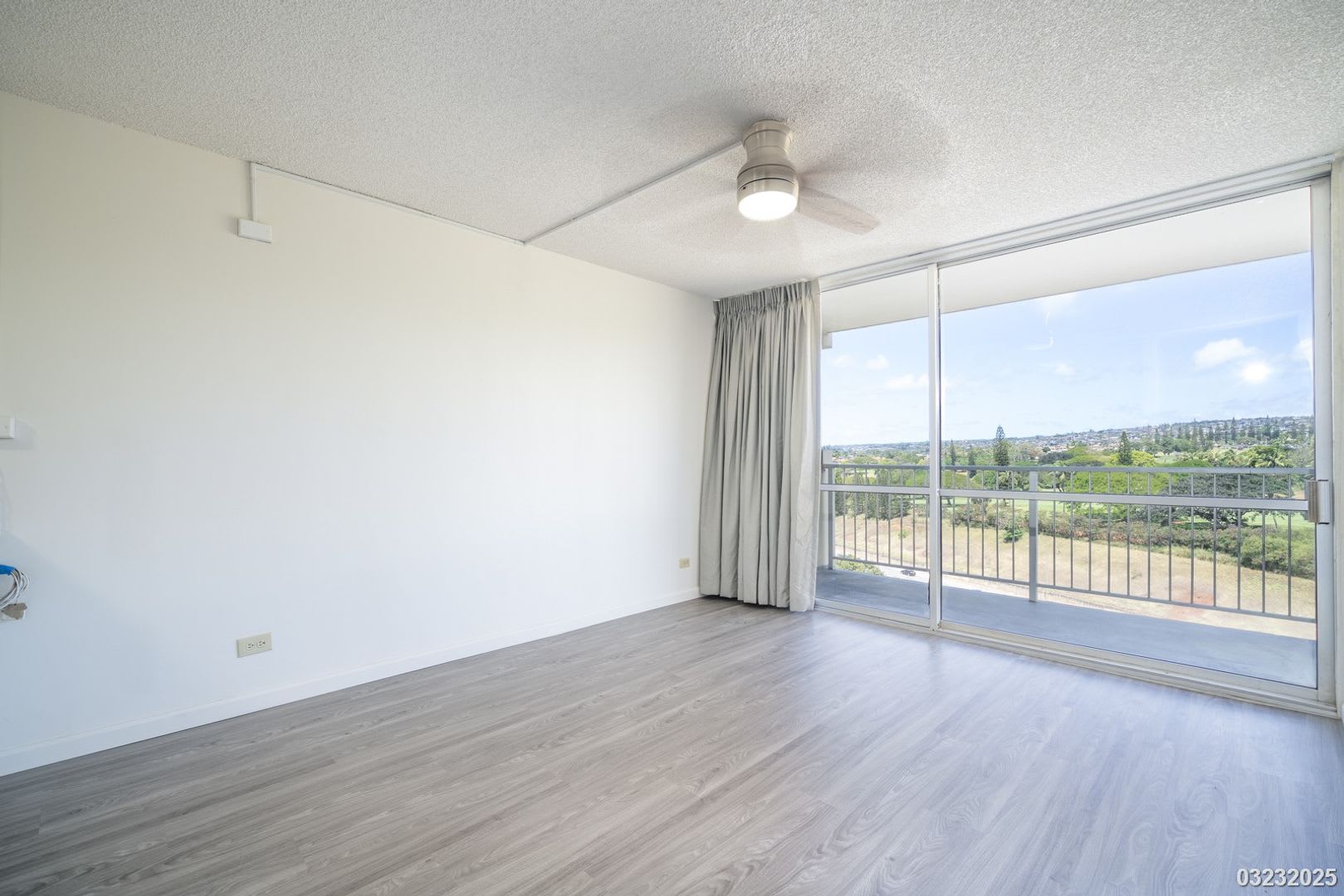 2 545 1Br 1Ba 514 Sf Utilities Included 2 Covered Parking Stalls Available Sept 1St – photo 4