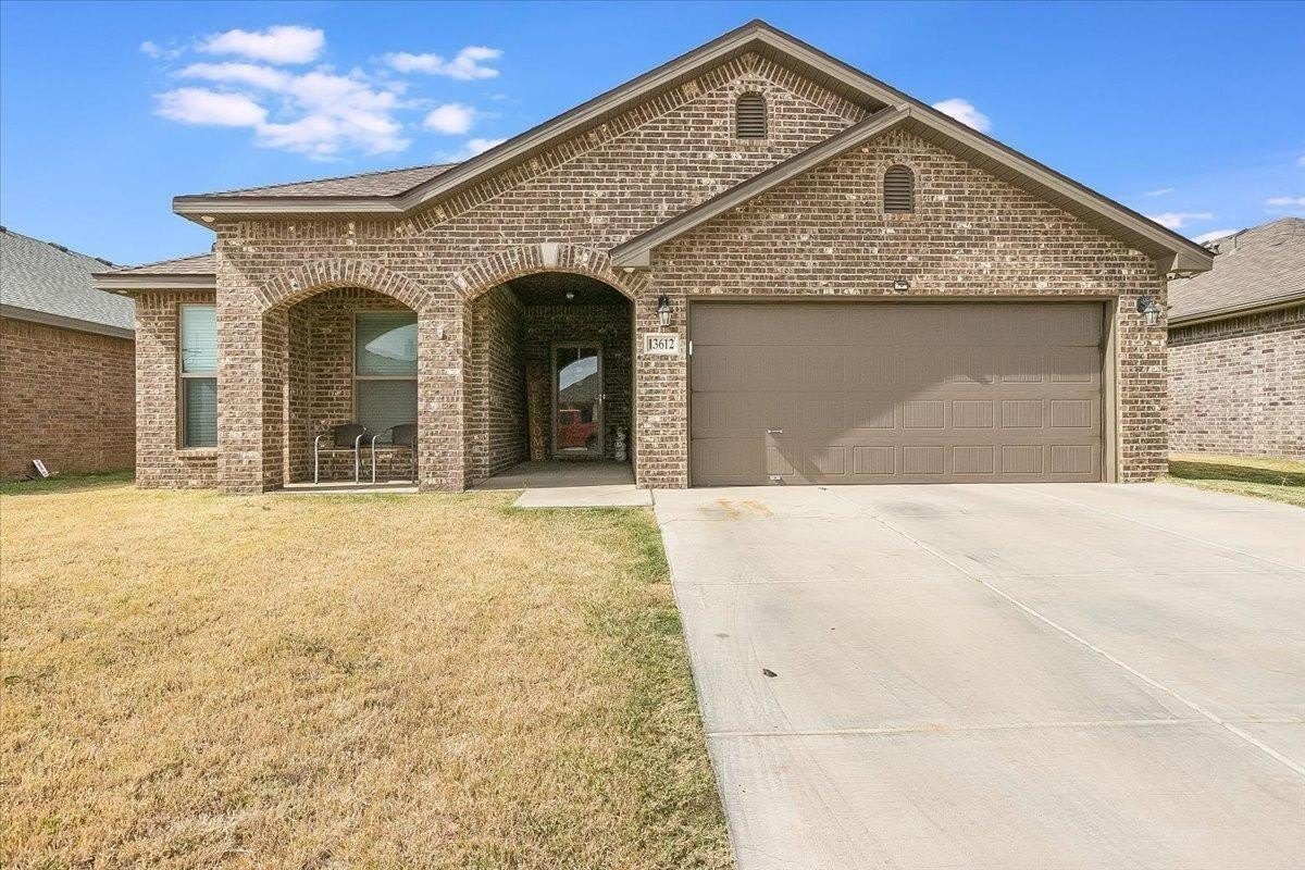 13612 Waco Avenue – photo 3