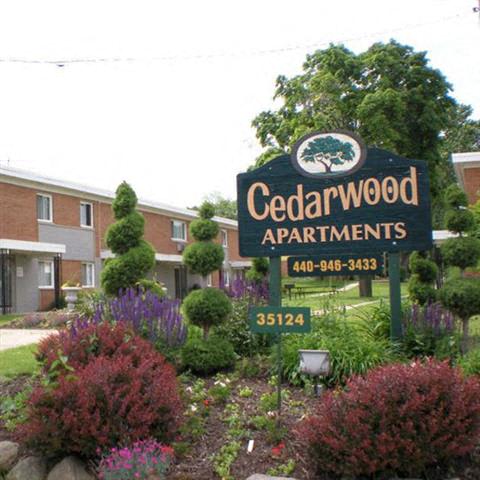 Cedarwood Estates Apartments – photo 1