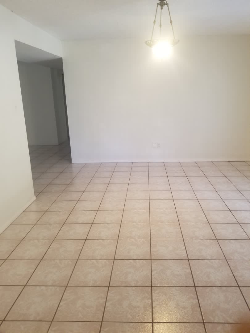 Three Bedroom Two Bath Home in Town! – photo 3