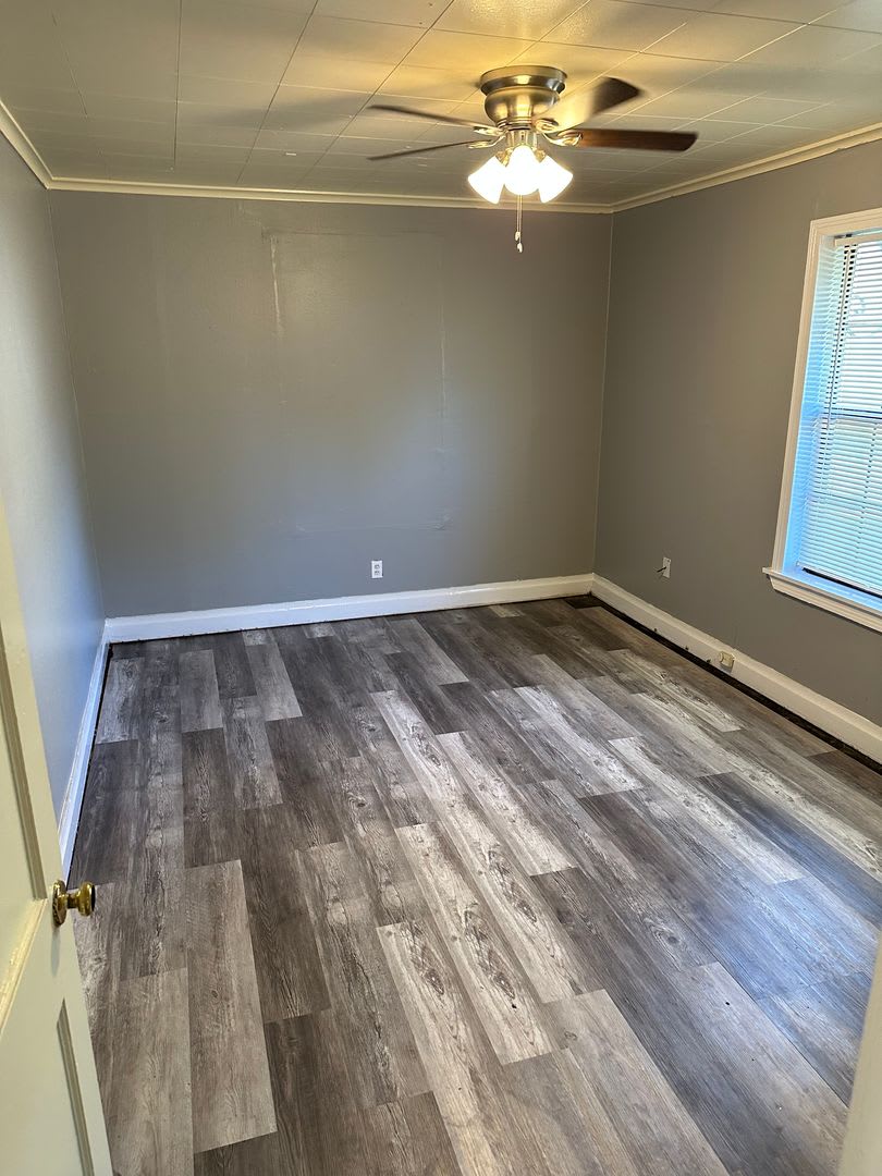 3 Bedroom 1 Bath Rental – photo 3