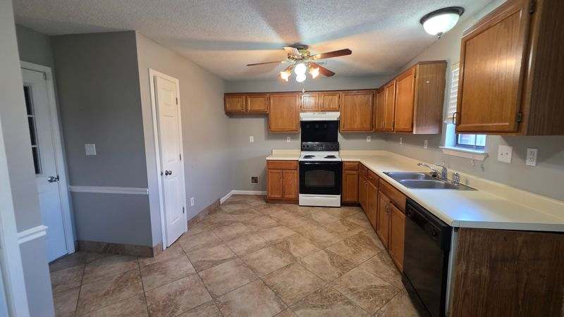 7104 Olive Ridge Dr – photo 4