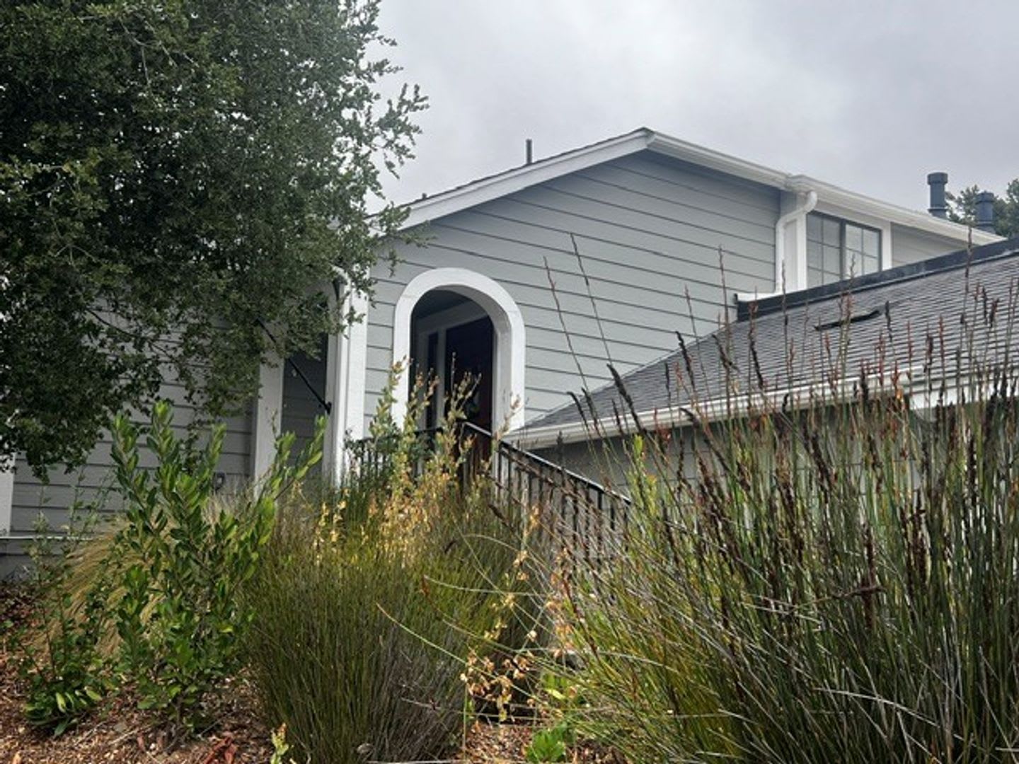 Mission Oaks Beauty with Breathtaking Valley Views – photo 2