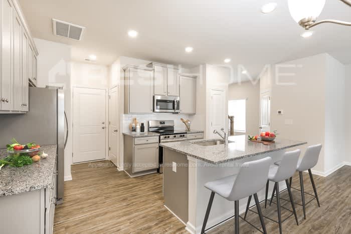 208 Buxton Avenue – photo 5