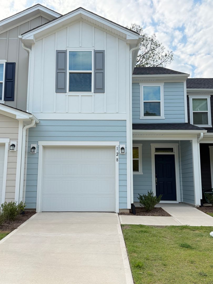 Mebane / Townhouse – photo 1