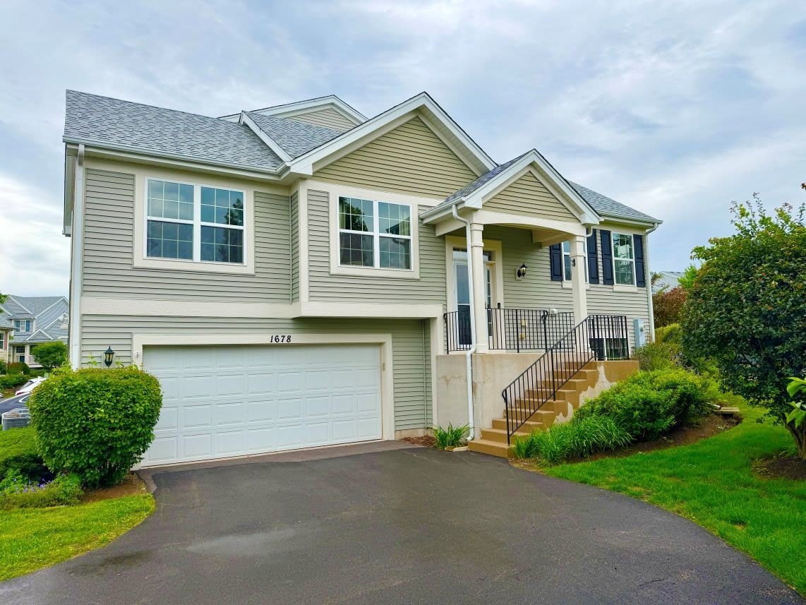 1678 Windward Drive – photo 1