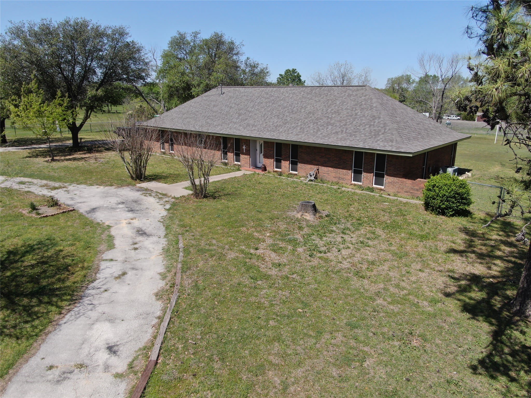 517 E Locust Street – photo 1