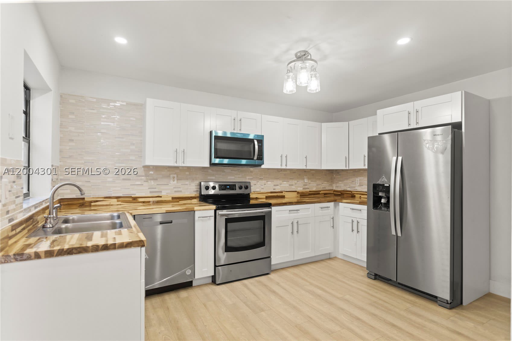 6745 NW 169th St – photo 3