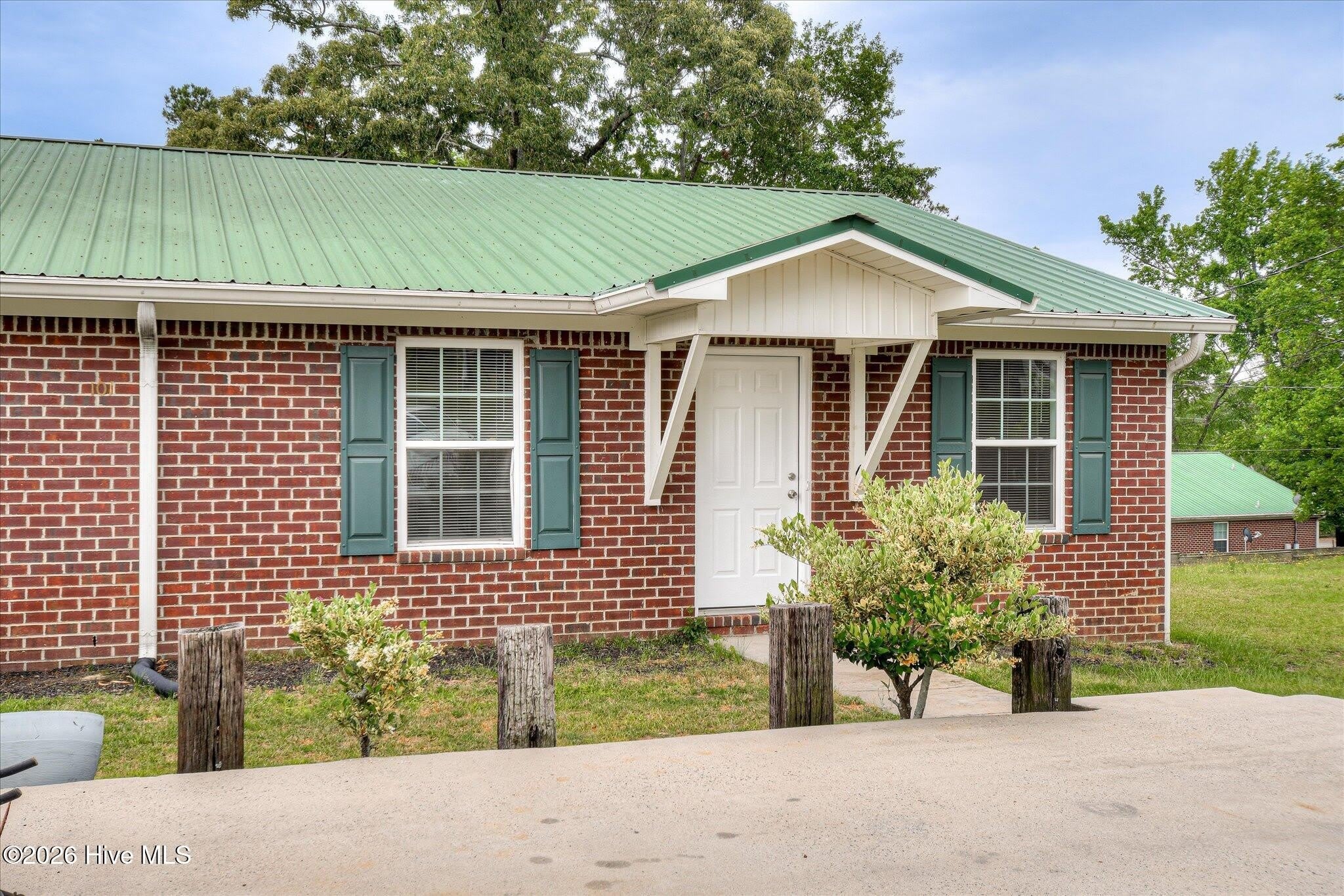 101 Old Thomson Road – photo 1