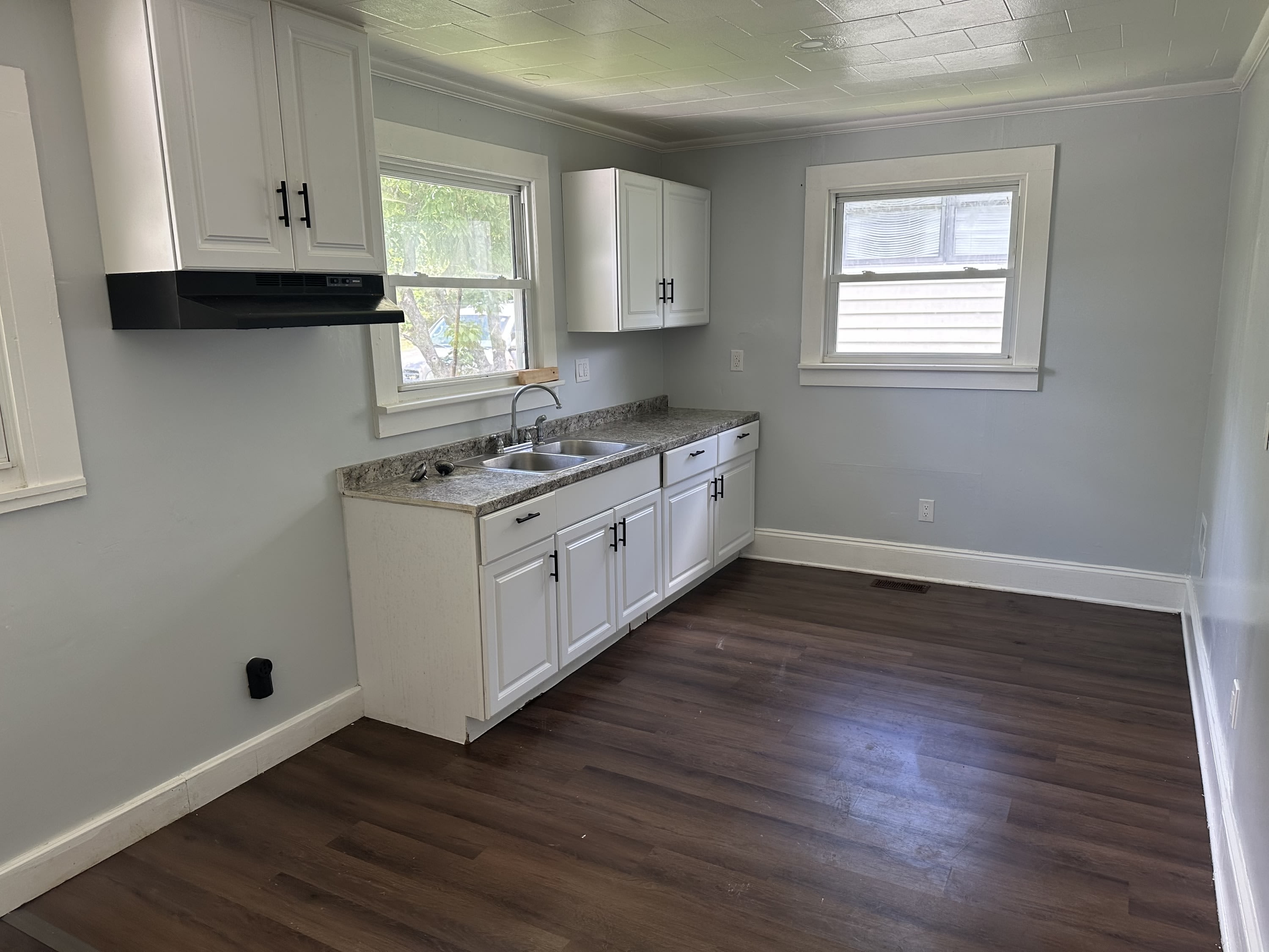206 Martin Luther King Junior Avenue North – photo 2
