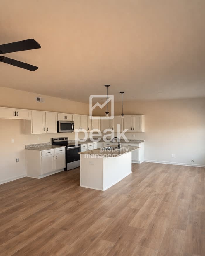 247 4th Avenue – photo 4