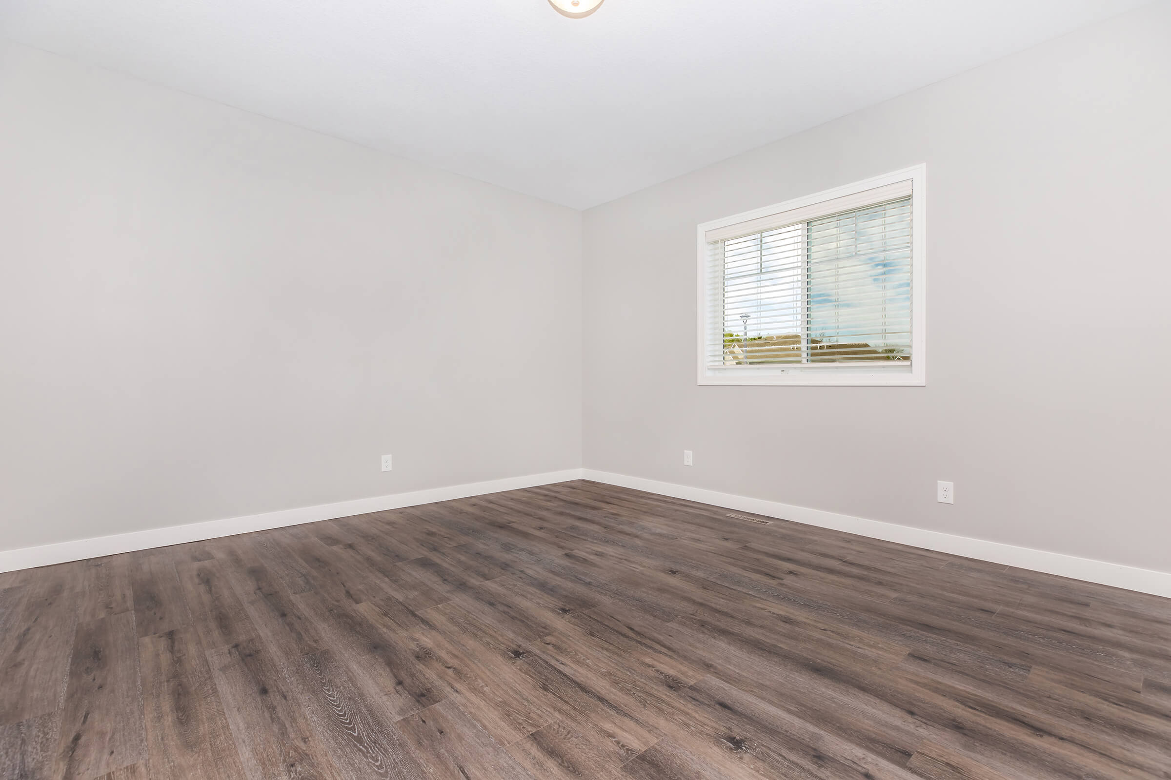 669 Stone Haven Drive Northeast – photo 3