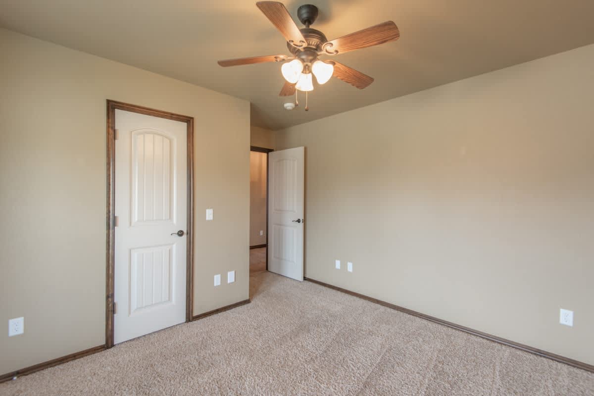 701 Lindsey Lane – photo 3