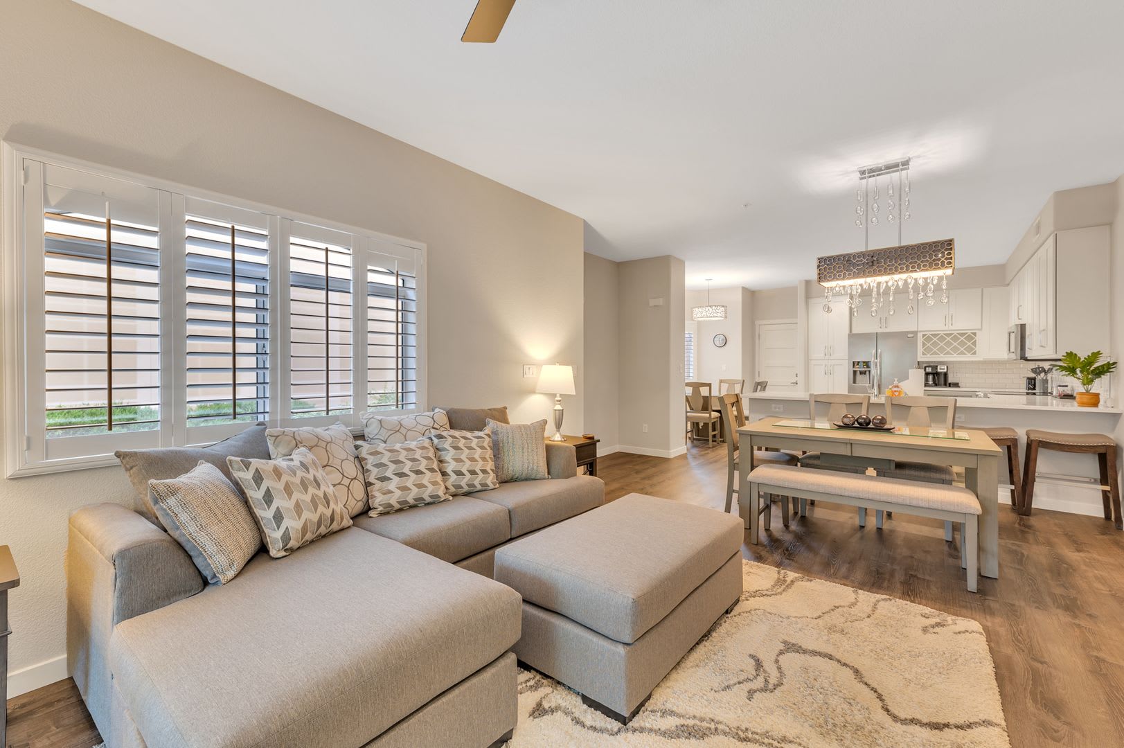 Remodeled and Stunning Furnished McCormick Ranch Condo! – photo 2