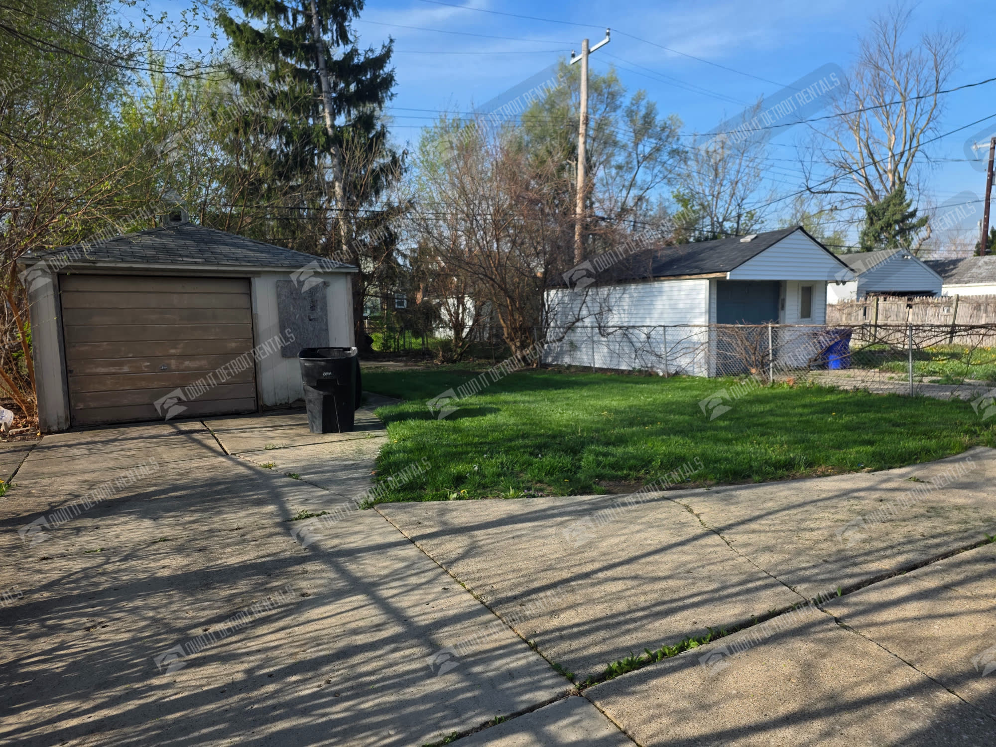 16670 Collingham Dr – photo 3