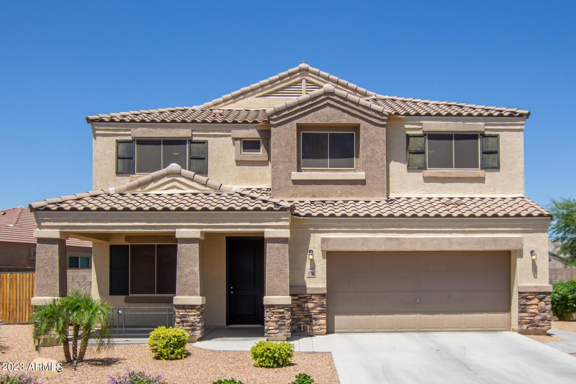 17186 W Lisbon Lane – photo 2