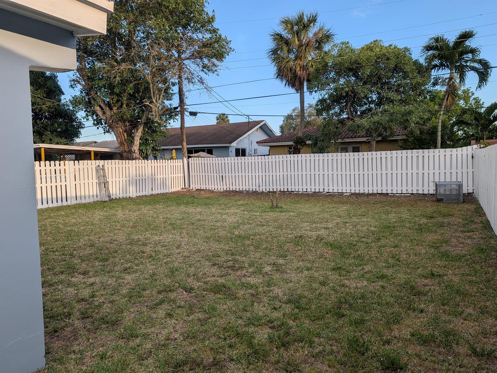 2990 Nw 7th Ct – photo 4