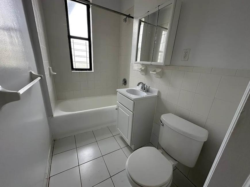 68 West 238th Street – photo 4