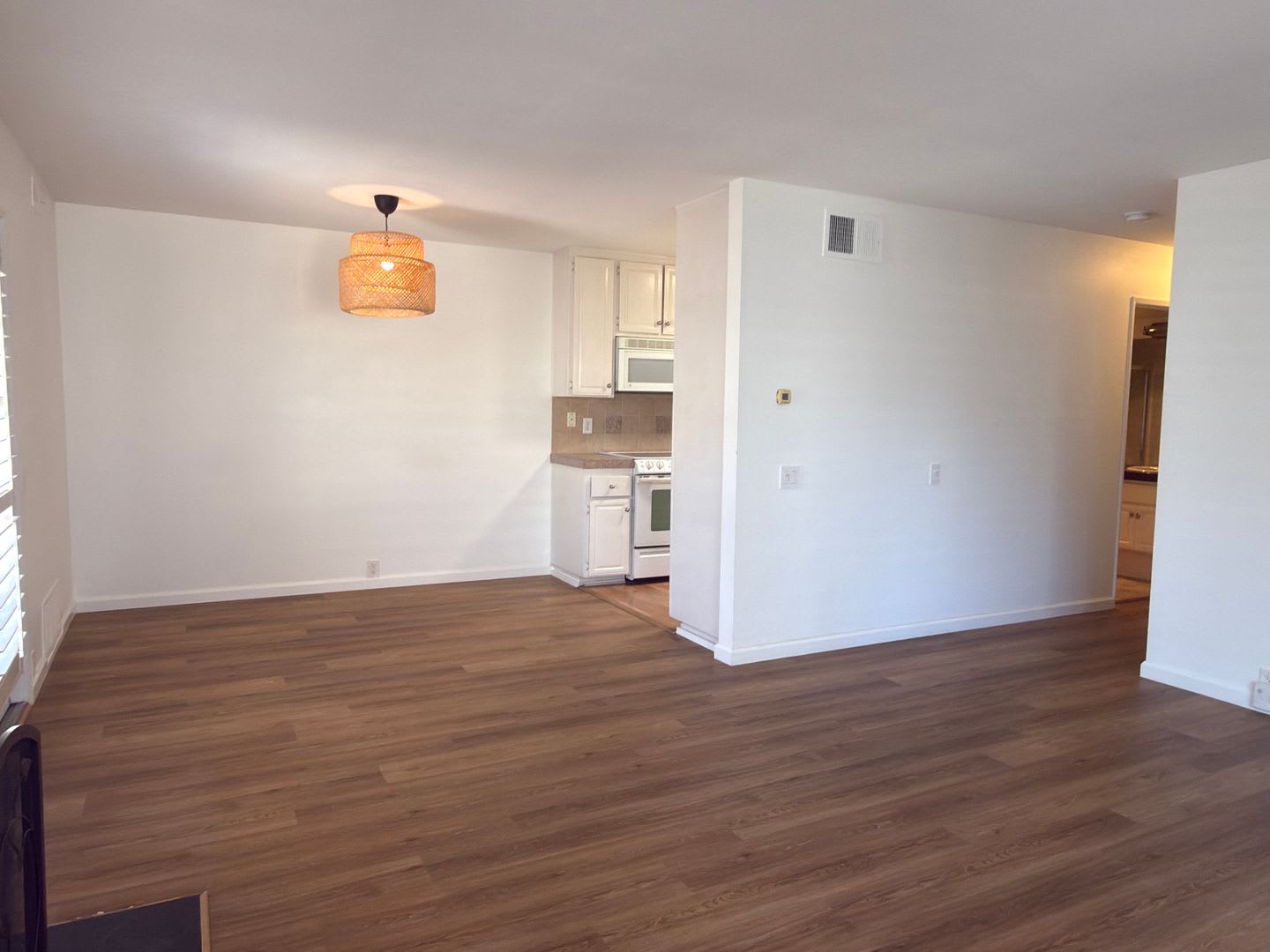 University City 2BR Condo with Private Patio and Community Pool – photo 2