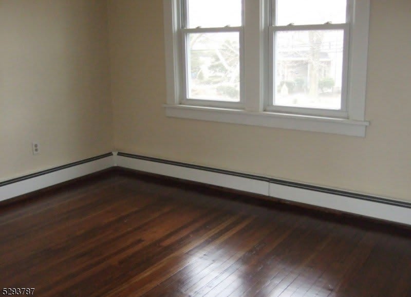 842 South Ave – photo 4