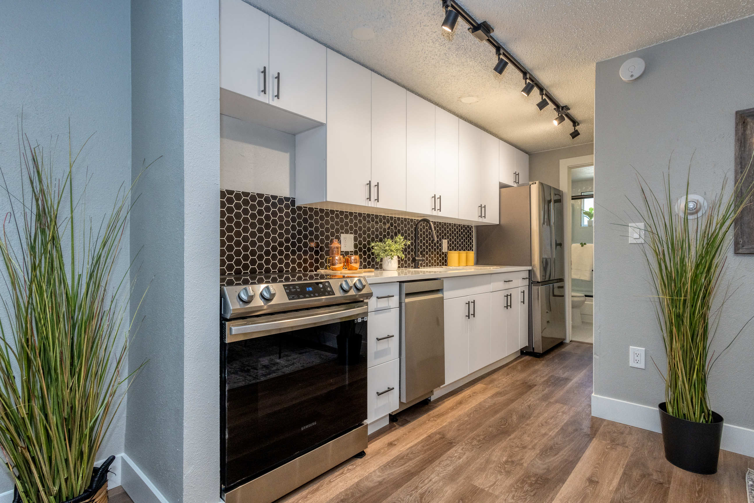 1341 Cook – photo 4