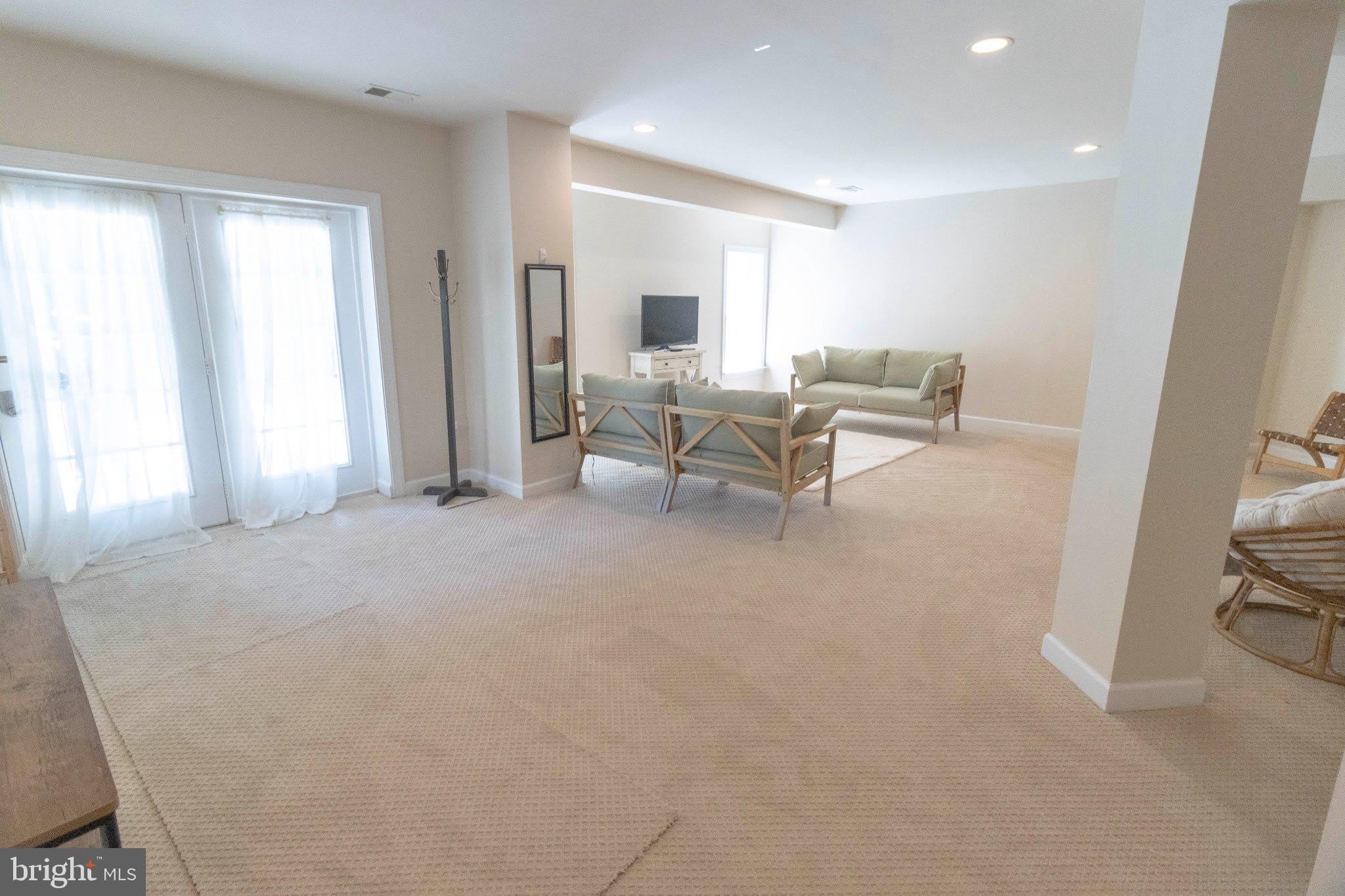 3624 STONEWALL MANOR Drive – photo 3