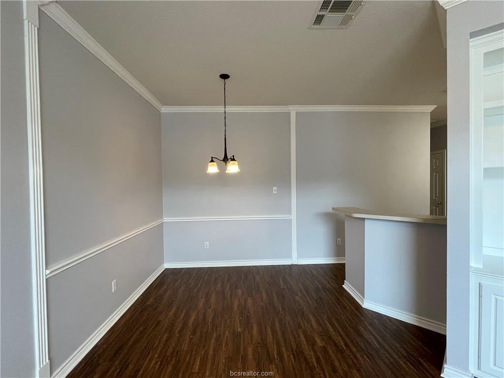 204 Fraternity Row – photo 4