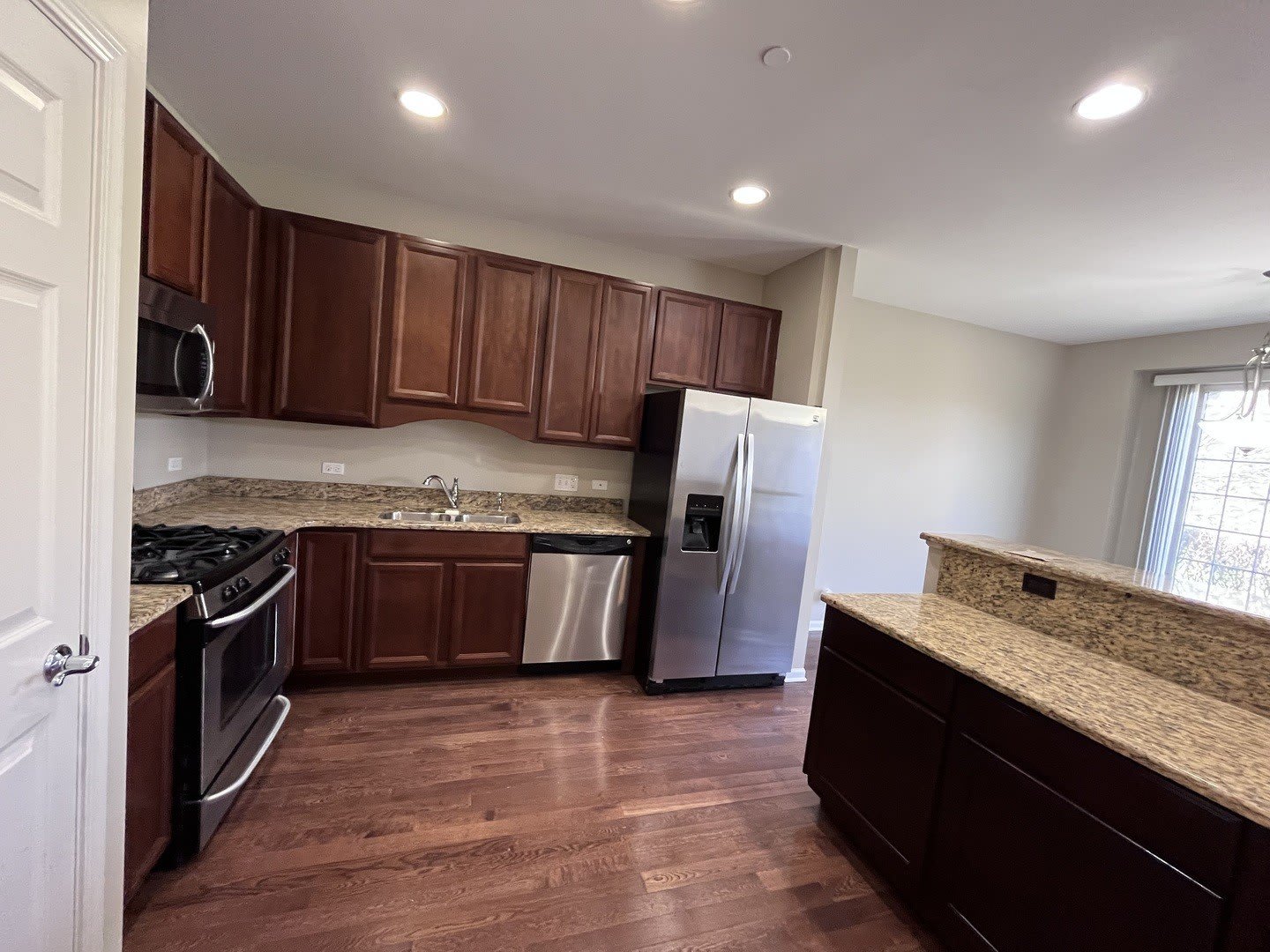 6384 Cunningham Court – photo 5
