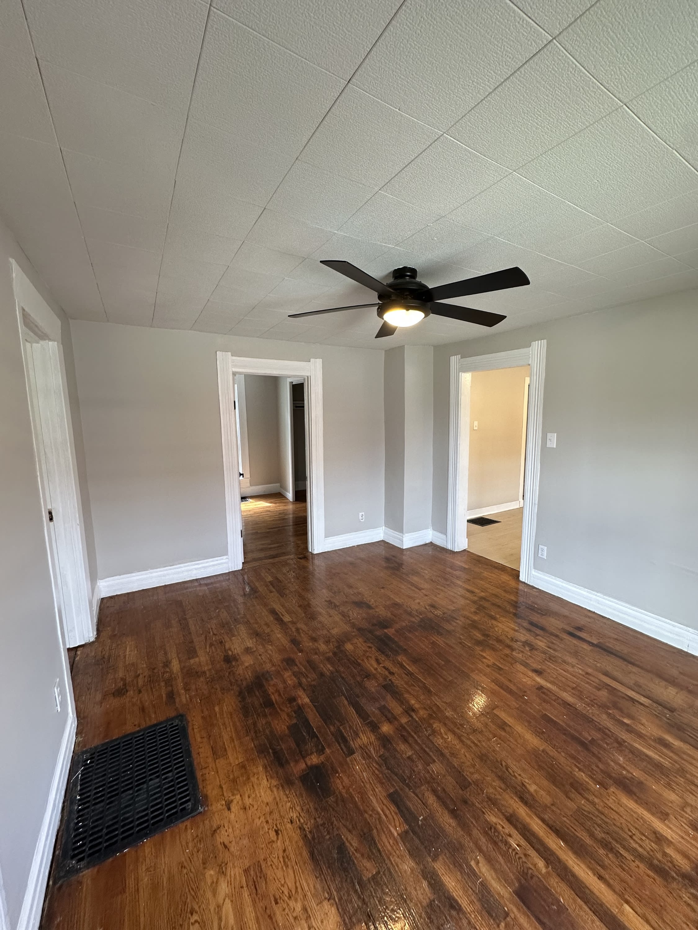 2703 South Walnut Street – photo 2