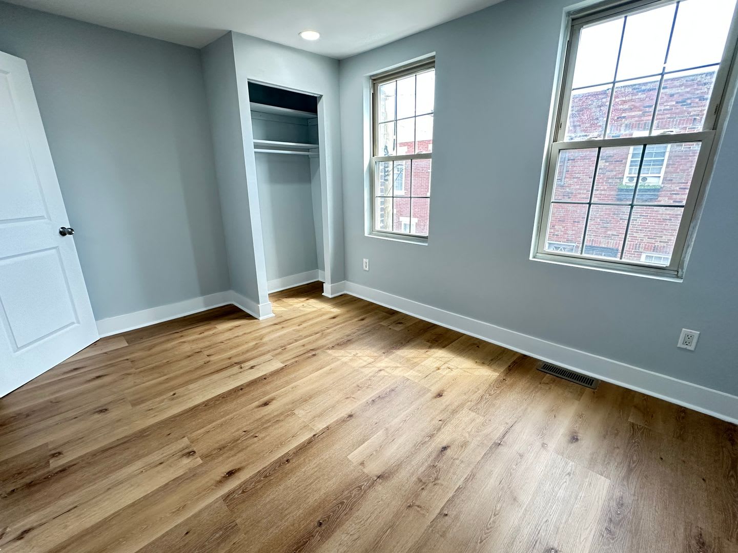 3B1.5B House in East Passyunk area Available NOW – photo 3