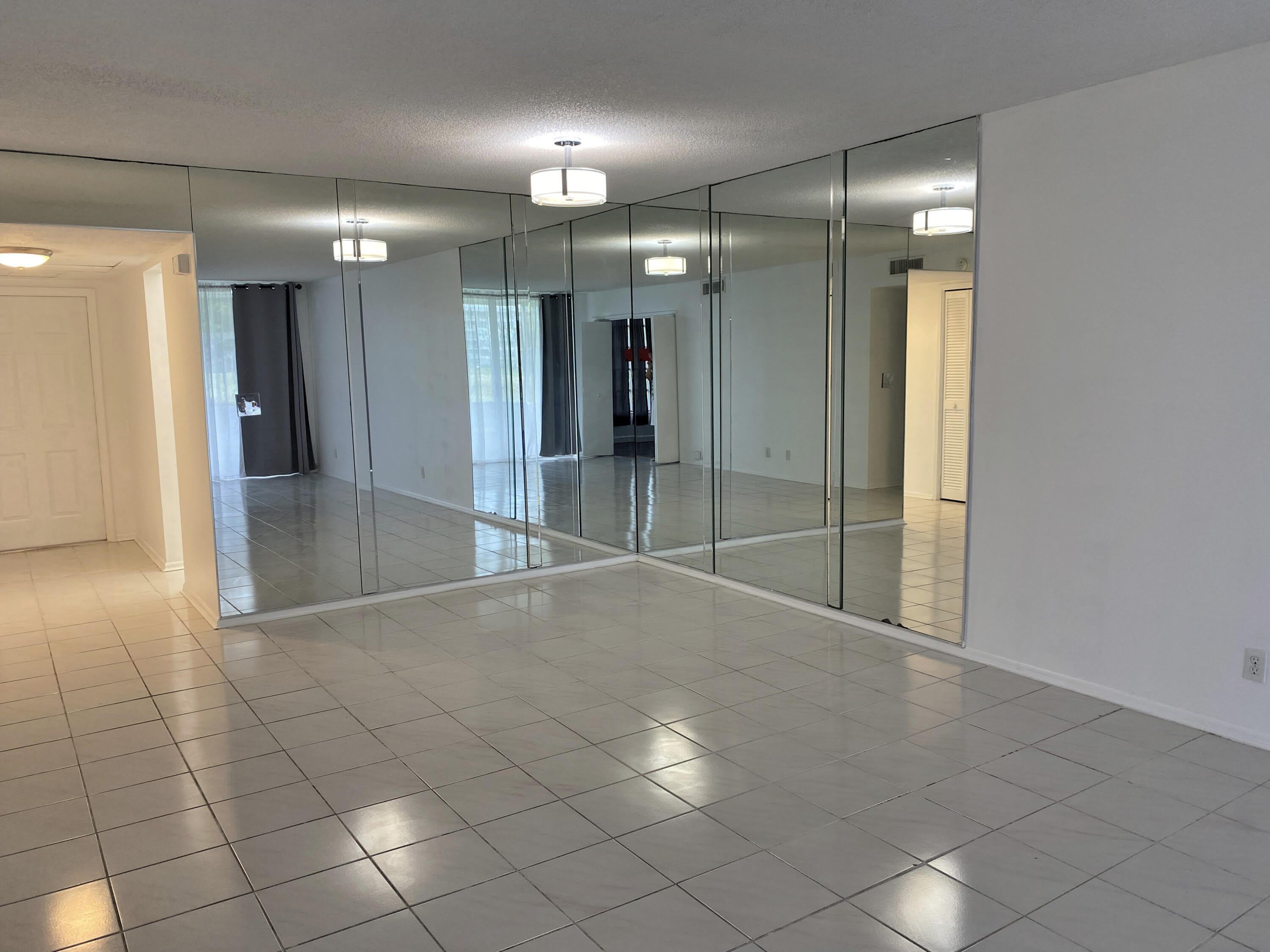2751 S Palm Aire Drive – photo 5