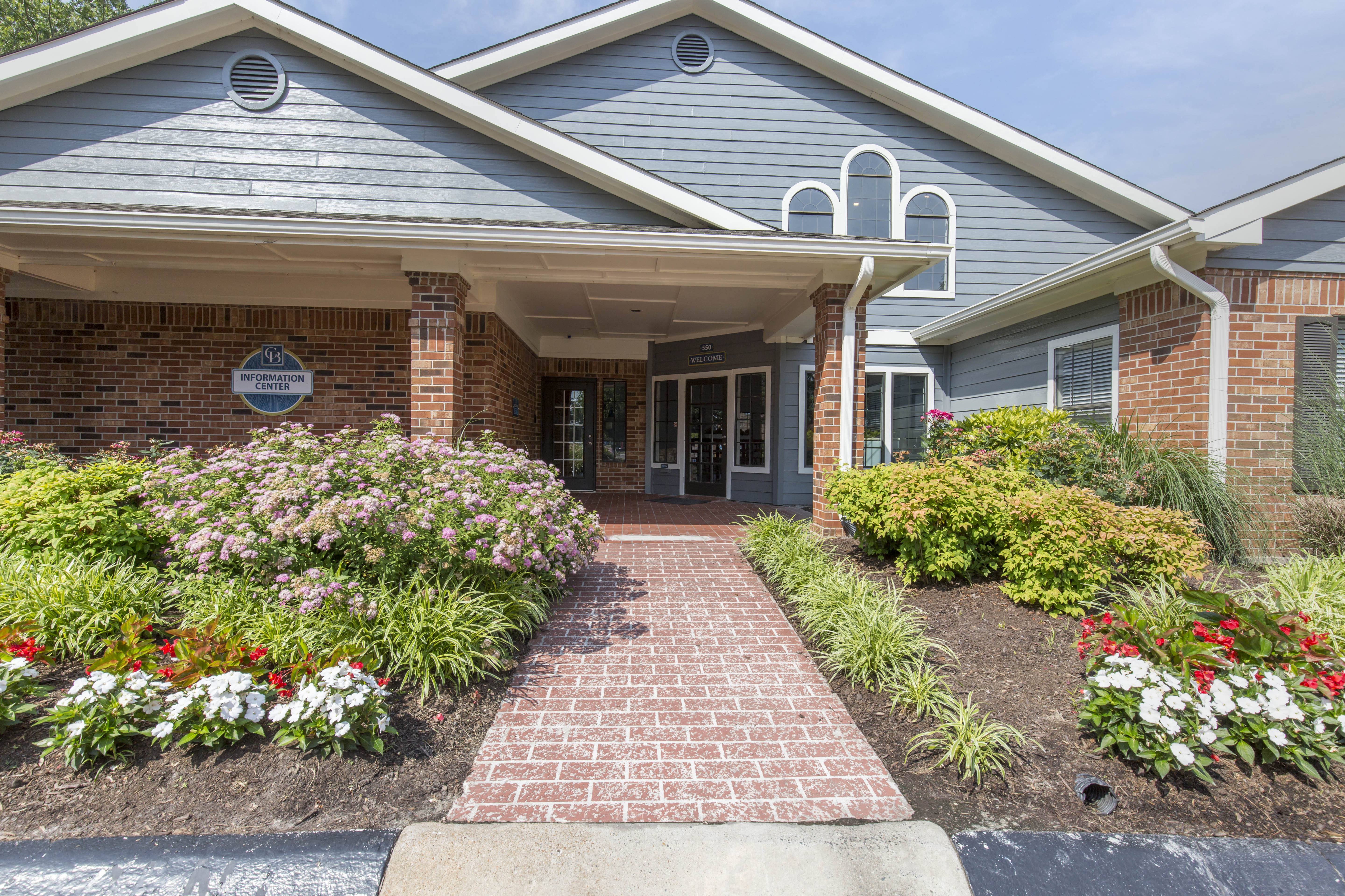 Chesapeake Bay Apartments – photo 1