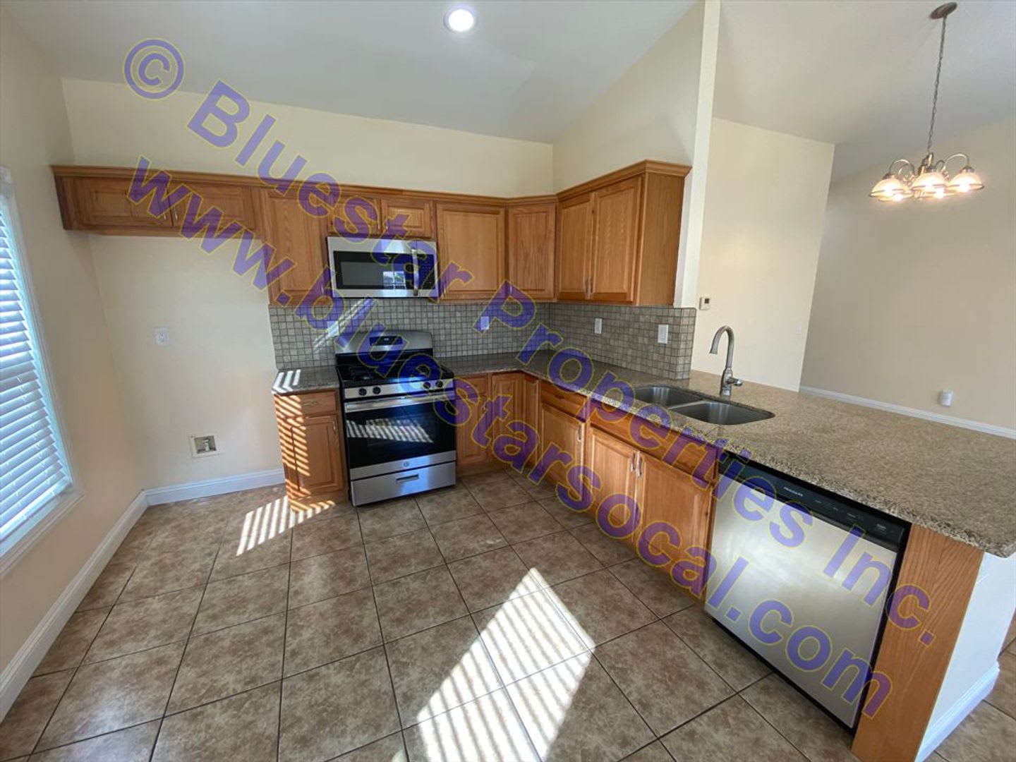 JUST LISTED IN ADELANTO!!! – photo 3