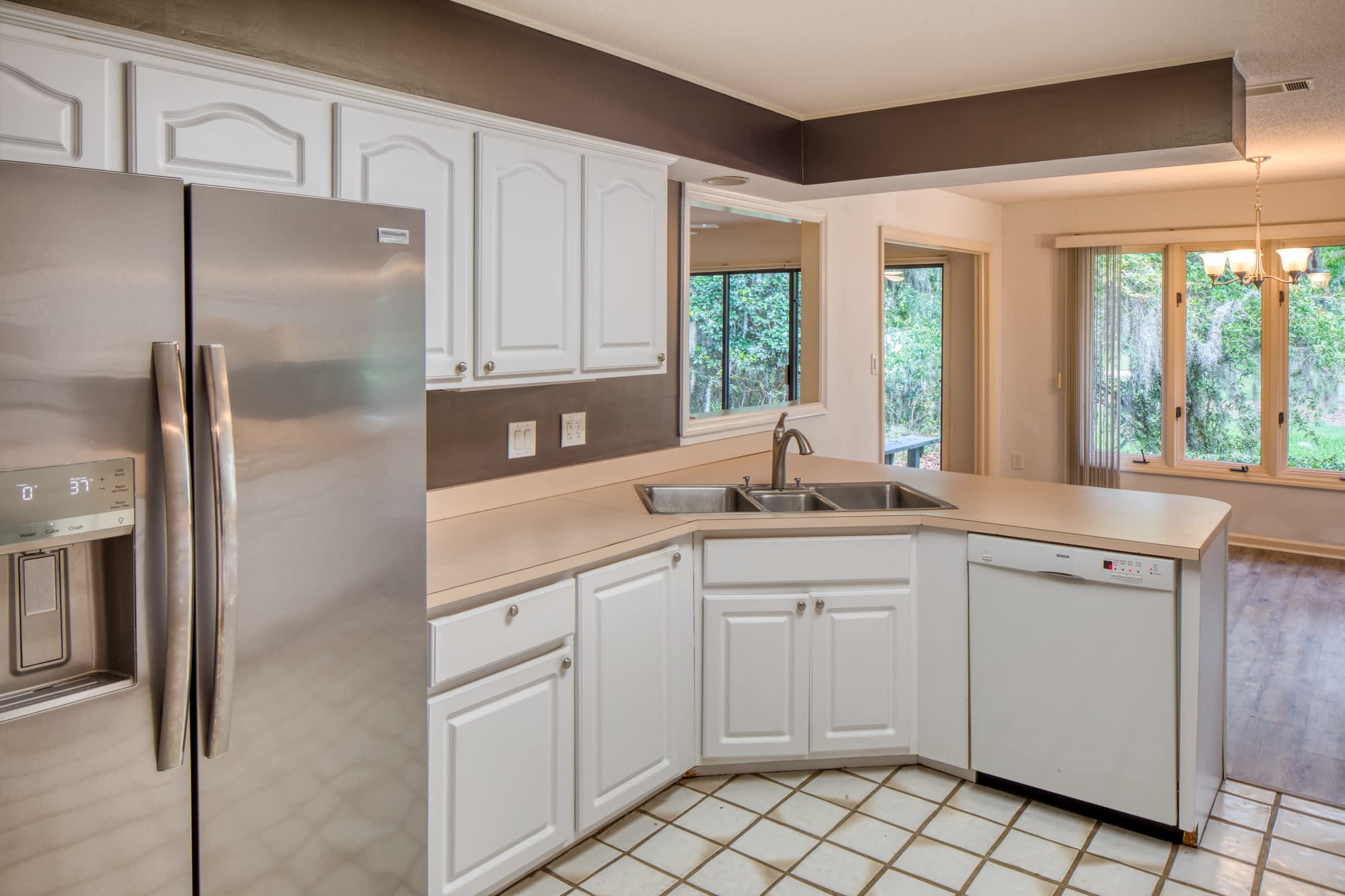 19 Romerly Road – photo 4