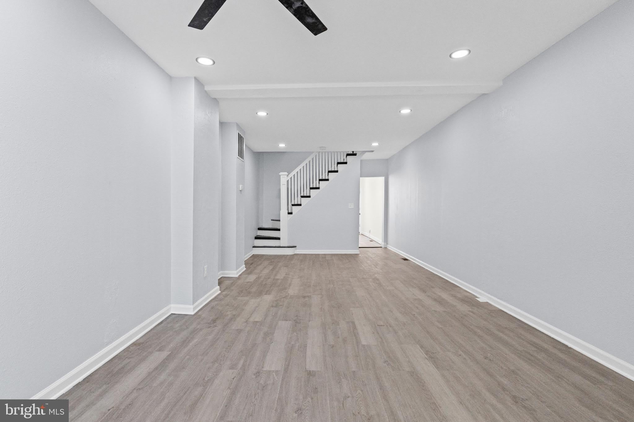 1669 N MILTON Avenue – photo 4